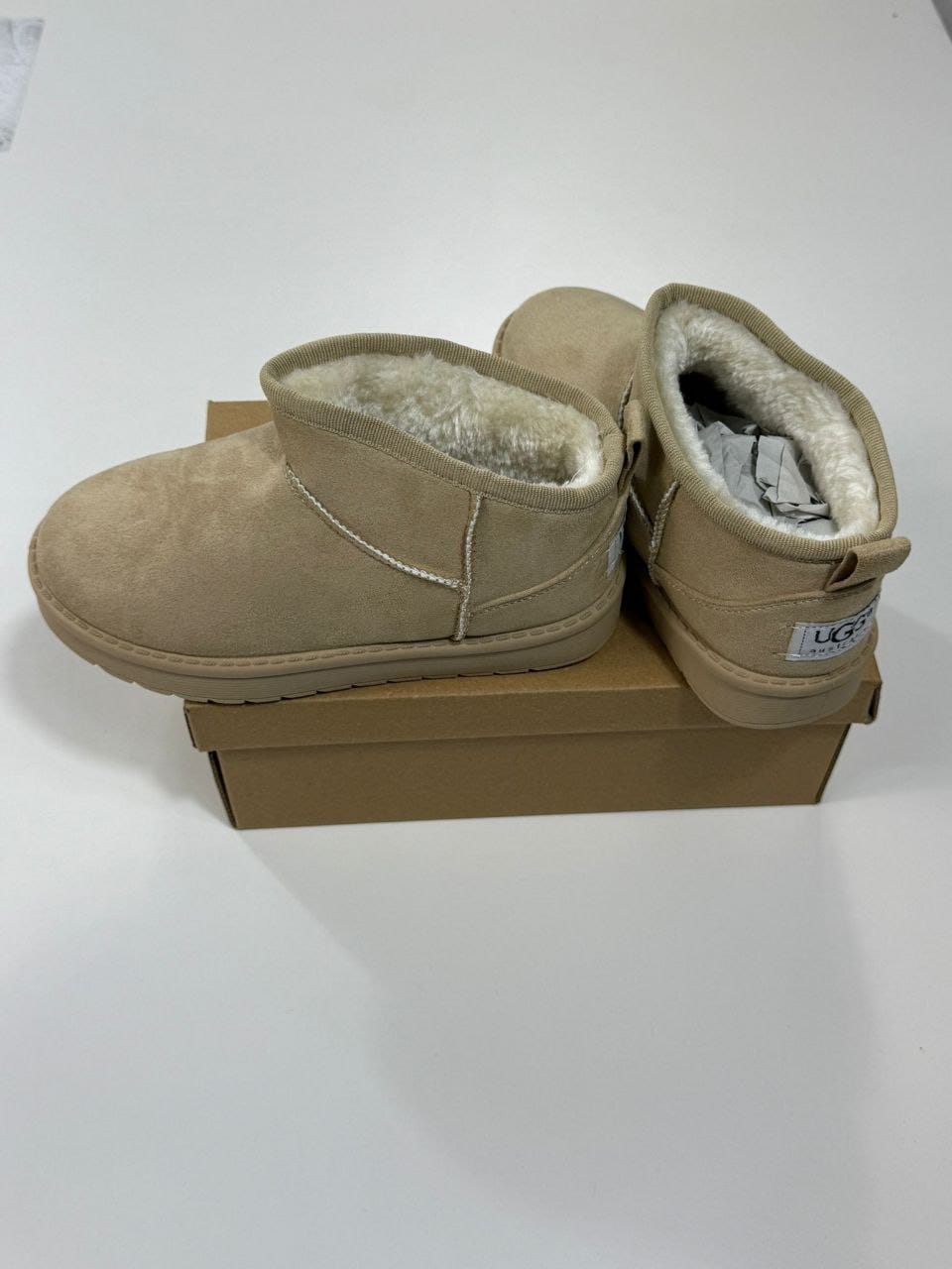 Kids AAA quality comfy uggs