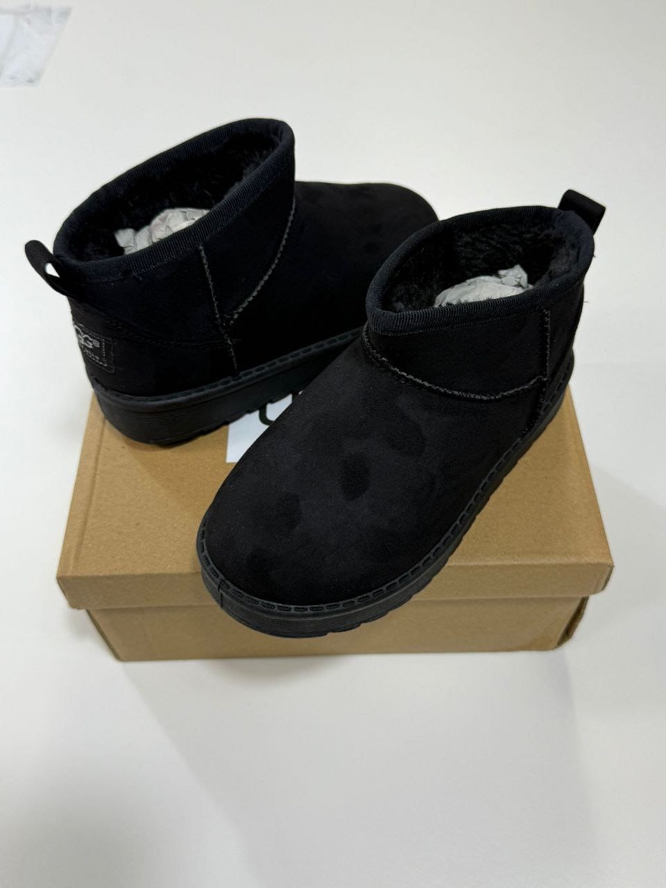 Kids AAA quality comfy uggs