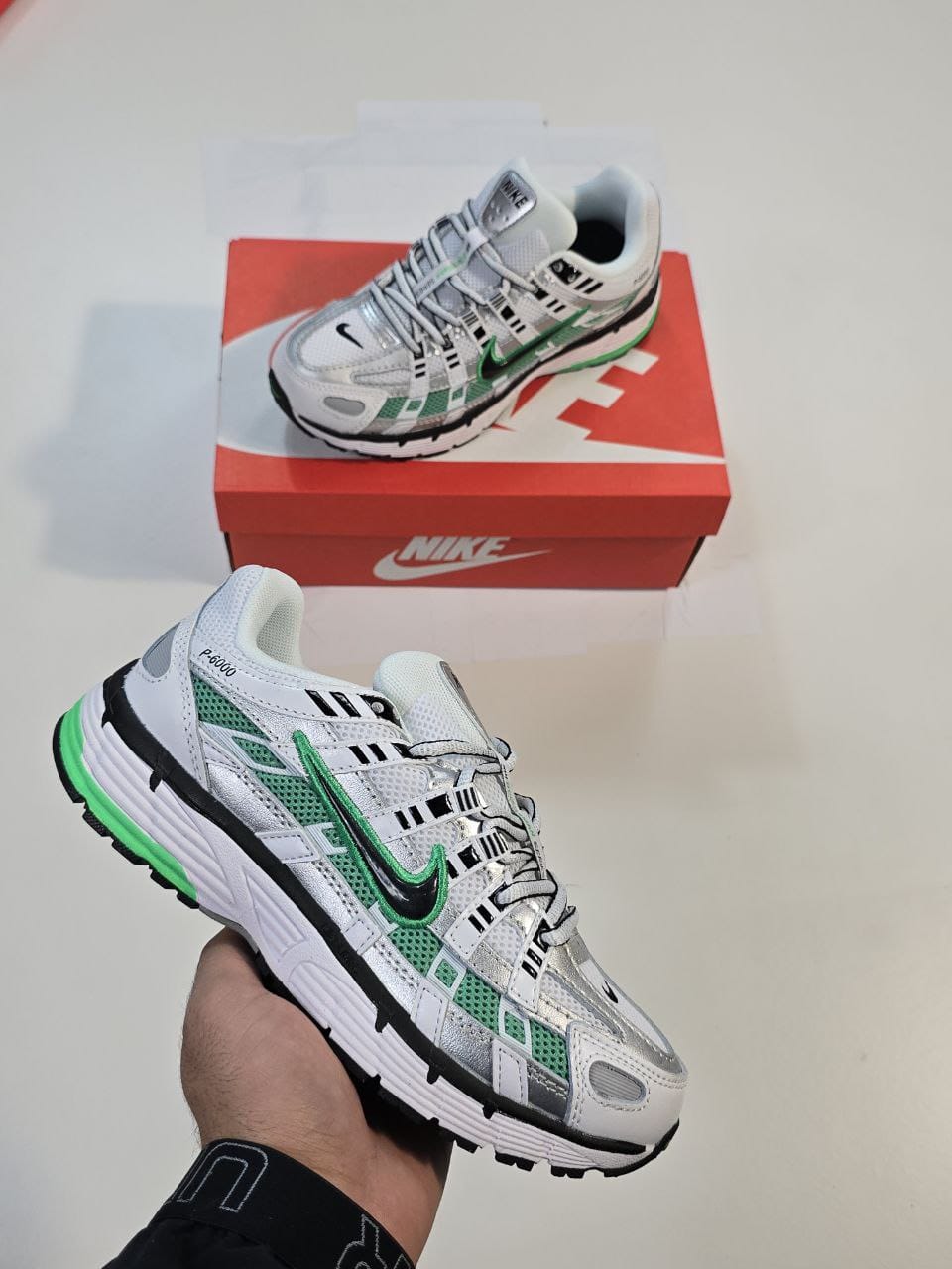 Ladies Airmax p6000 shoes