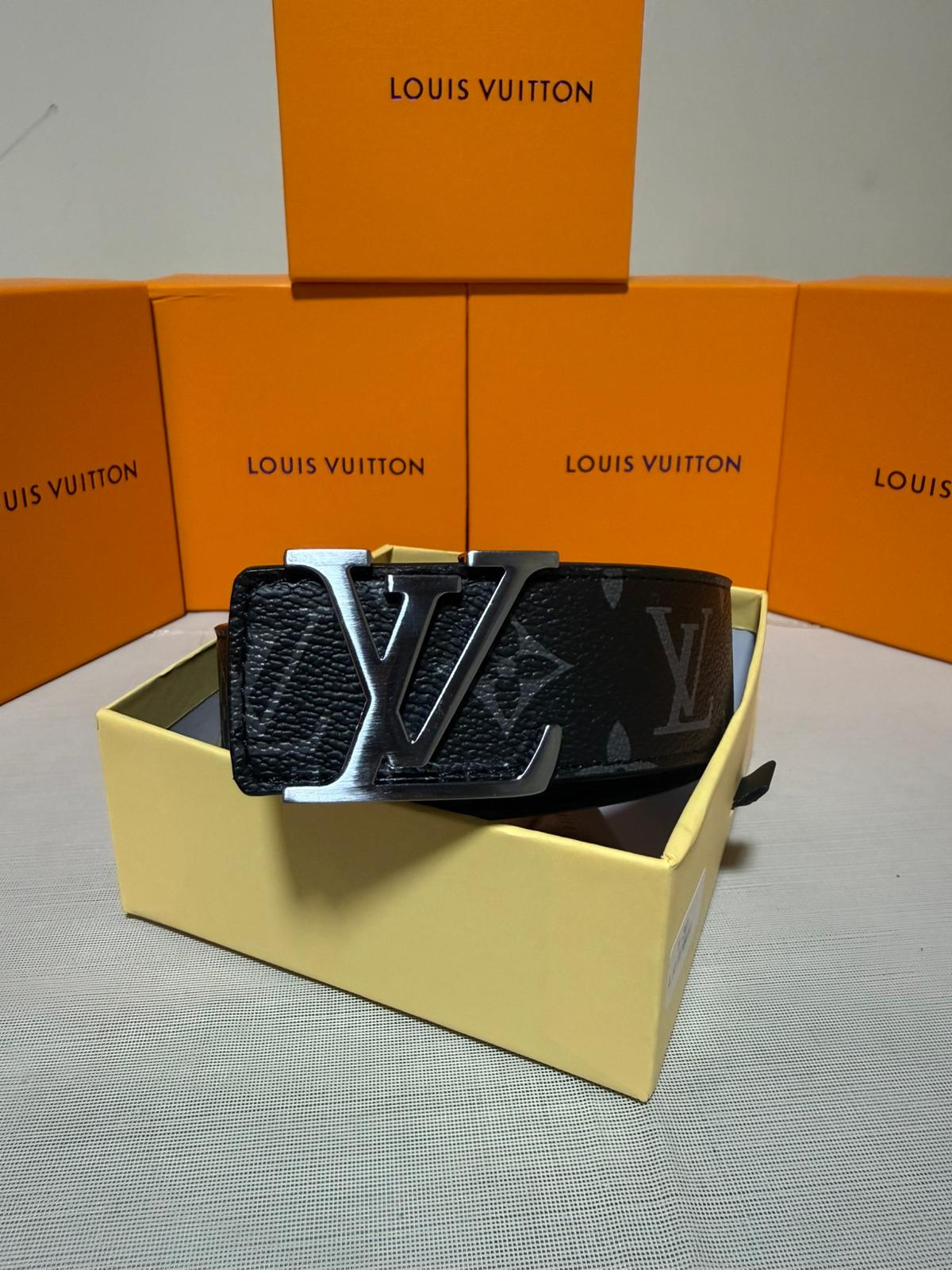 Unisex Leather Belt – Classic Everyday Style UK