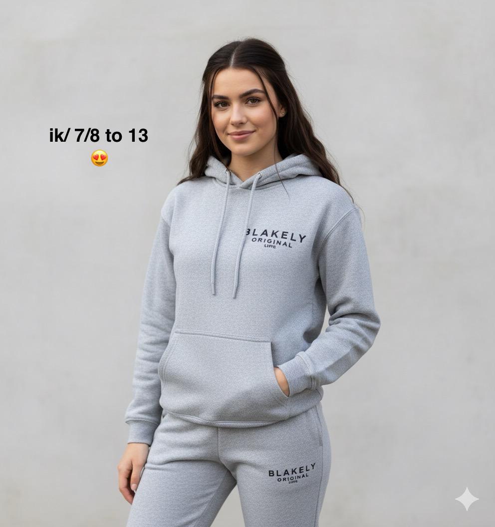 Girls Stylish & Easy Wear Tracksuits