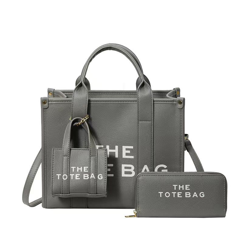 Ladies Leather Bags & Clutches