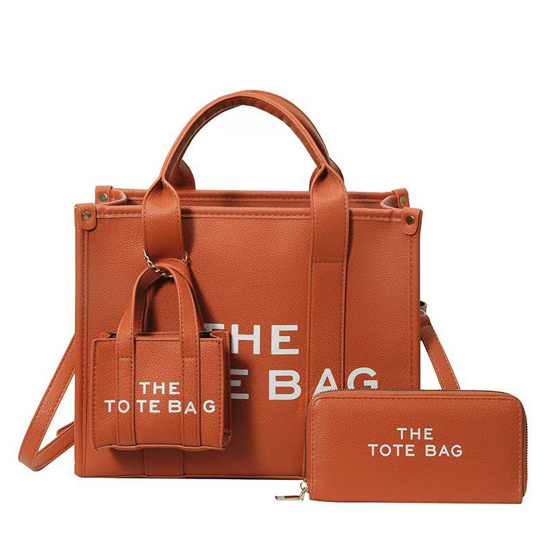 Ladies Leather Bags & Clutches