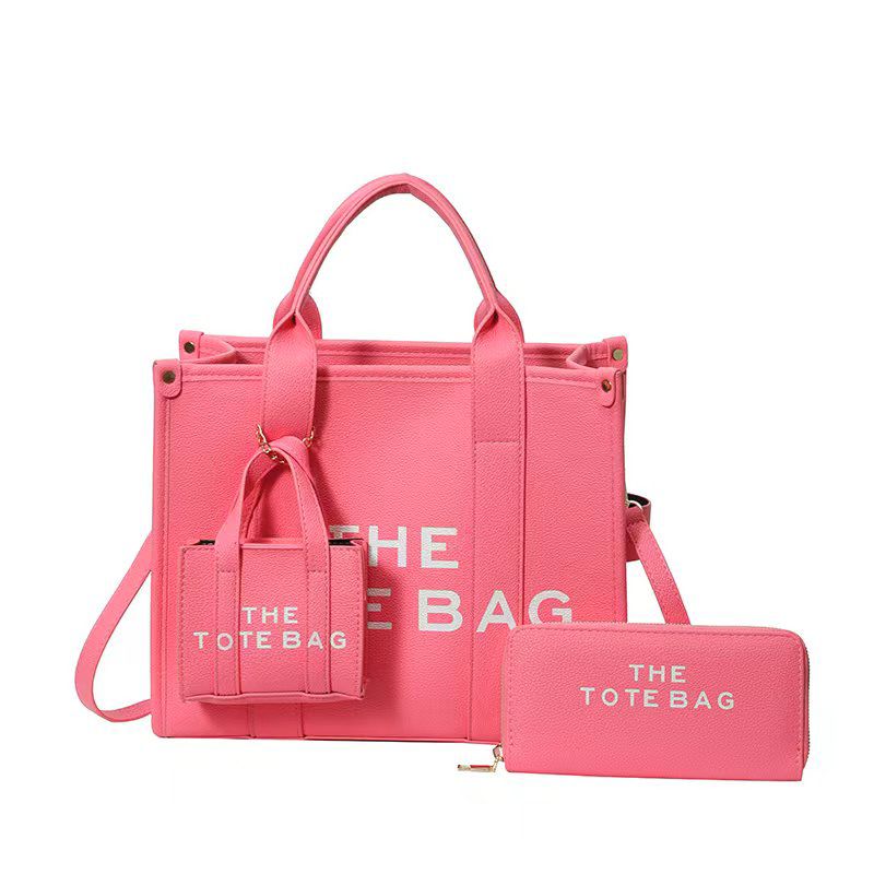 Ladies Leather Bags & Clutches